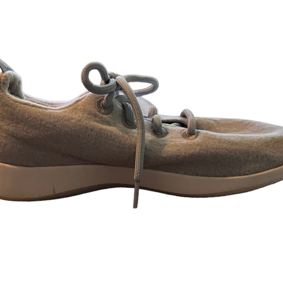 Allbirds Women’s Wool Running Shoes - Picture 5 of 8